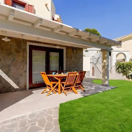 Willa Le Pavoncelle Pinus Village